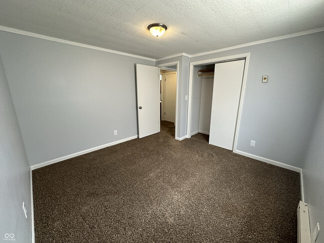 Building Photo - 440 Greensburg St