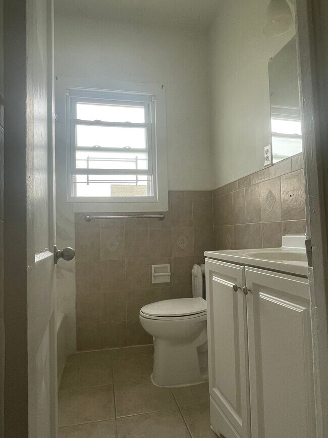Foto del edificio - 330 E 19th St