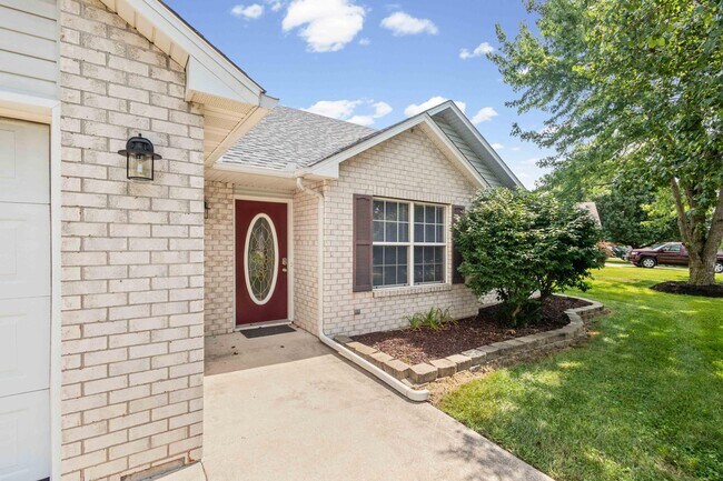 Foto del edificio - 5703 Candlewood Dr
