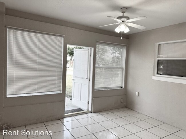 Building Photo - 2 br, 1 bath House - 10780 64th Ave N
