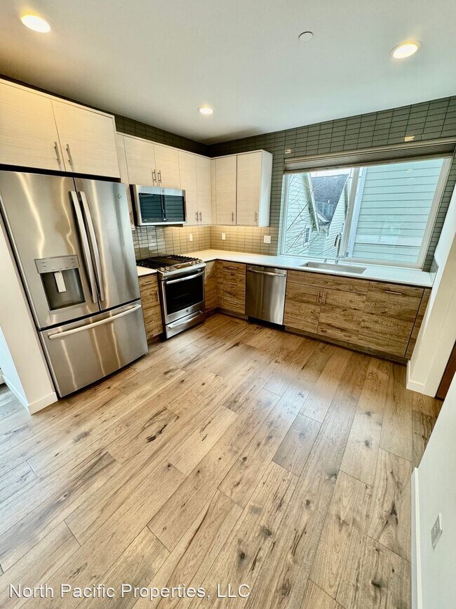 Foto del edificio - 2 br, 2 bath House - 8382 Loyal Way NW