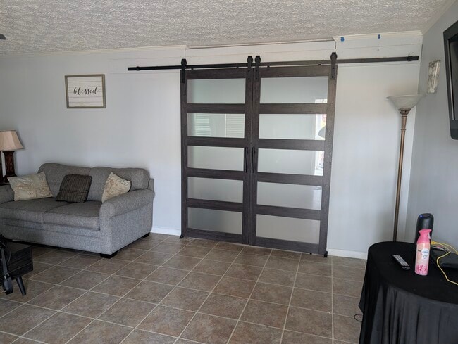 Building Photo - 438 Dickson Rd