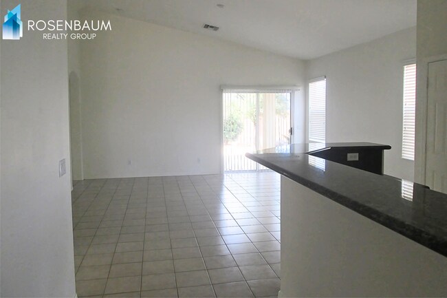 Foto del edificio - Beautiful 3-bedrooms, 2-baths home in the sought-after Pronghorn Ranch Community!