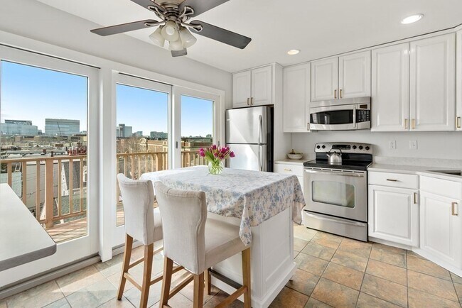 Foto del edificio - 48-50 Russell St