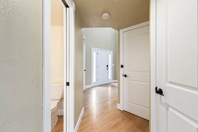 Foto del edificio - Spacious 4 bed / 2.5 bath Highlands Ranch home