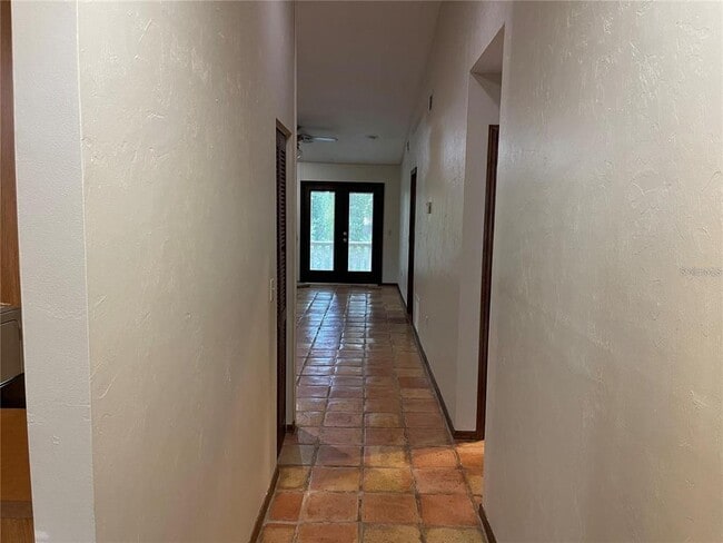 Building Photo - 5213 SW 92nd Ct