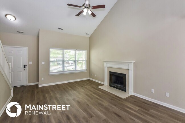 Building Photo - 229 River Oaks Dr