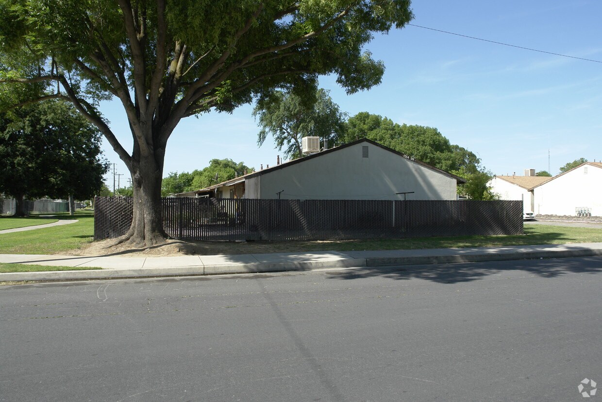 Foto del edificio - 1314 W 3rd St