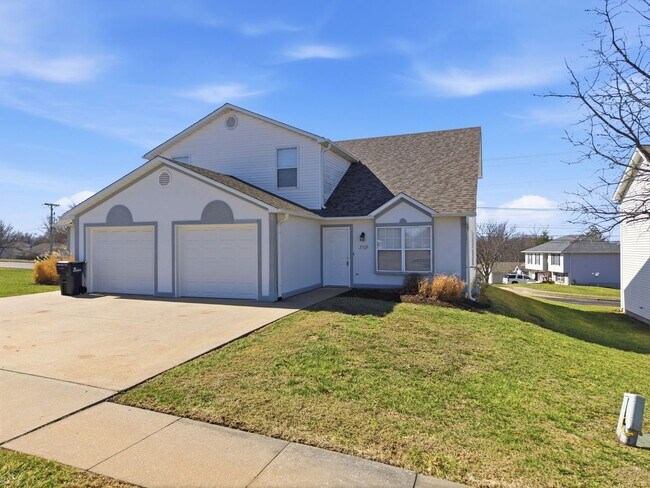 Building Photo - 3509-3511 La Mesa Dr.