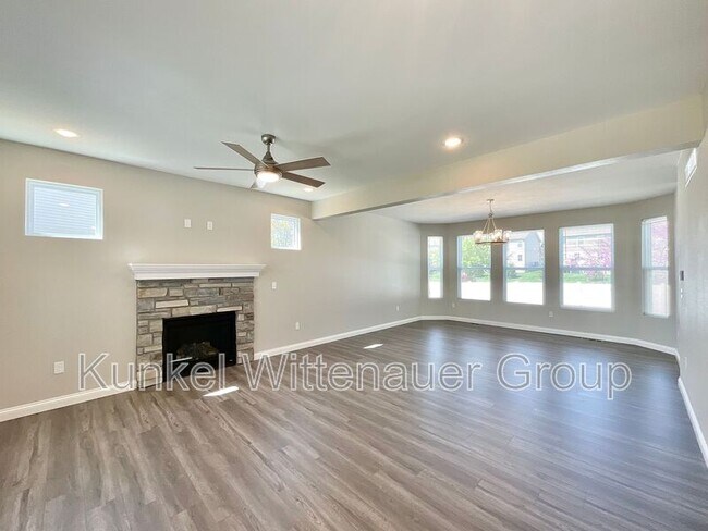 Foto del edificio - 824 Bassett St