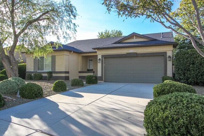 Foto del edificio - 3 Bedroom Home in Pronghorn Ranch