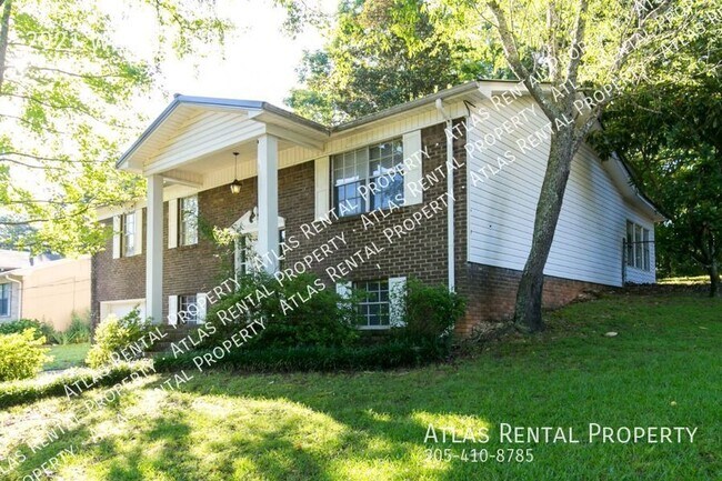 Foto del edificio - 2921 Wood Dr NE
