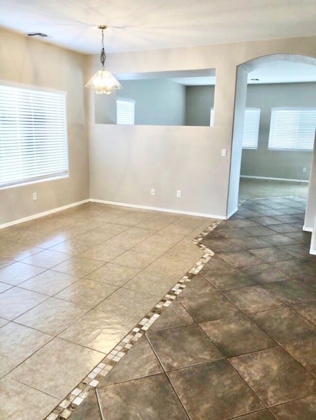 Building Photo - Beautiful 4 Bedoom/2.5 Bath home located in Coldwater Springs community Avondale AZ! Large Loft &...