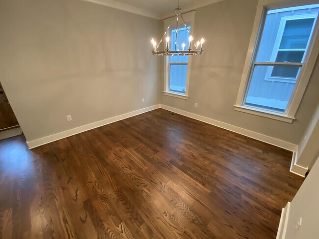 Foto del edificio - 2020 Scott Ave