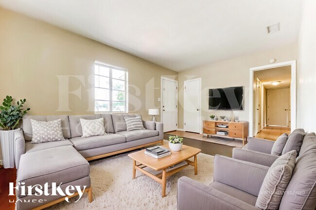 Foto del edificio - 1240 Stockton Dr