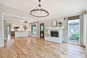 Building Photo - 1801 Vaquero