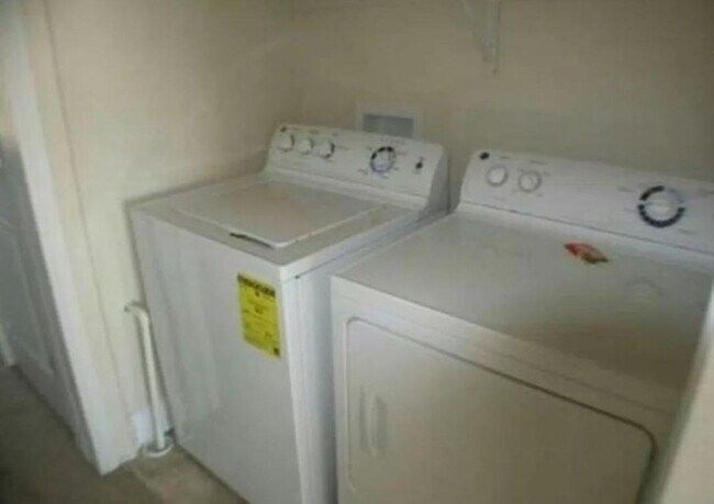 Foto del edificio - 115 Montalto Dr