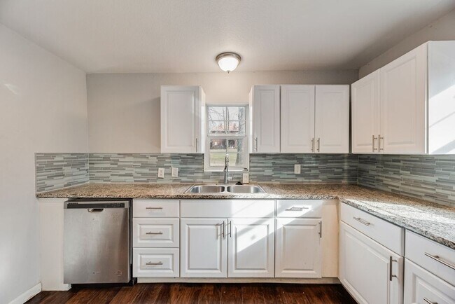 Foto del edificio - 500 E Main St