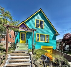 Building Photo - 1218 Gregory Way