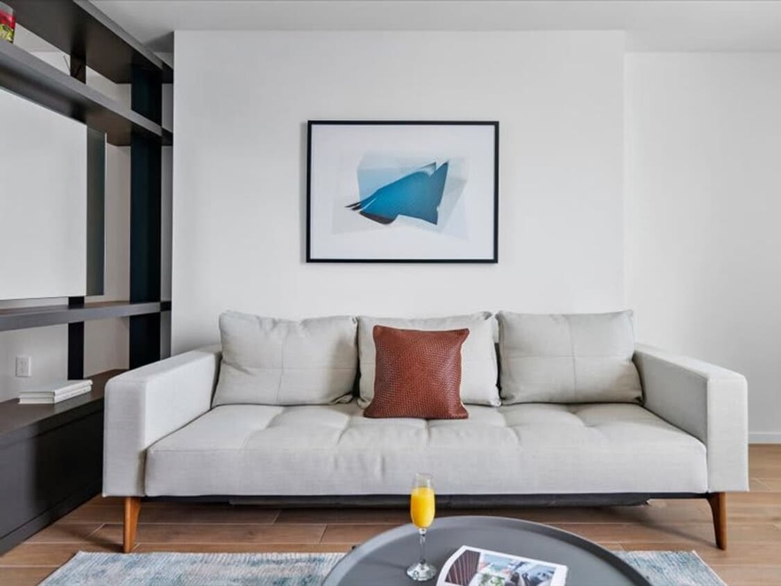 Primary Photo - 398 NE 5th St