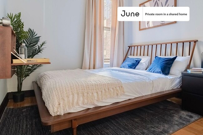 Private bedroom in 4 bed/1 bath Home - Private bedroom in 4 bed/1 bath Home