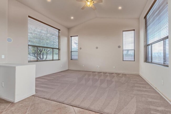 Building Photo - 13915 E Cienega Creek Dr