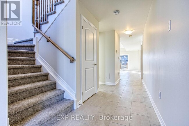 Building Photo - 20 Elvira Wy