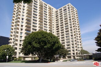 Building Photo - 2160 Century Park E