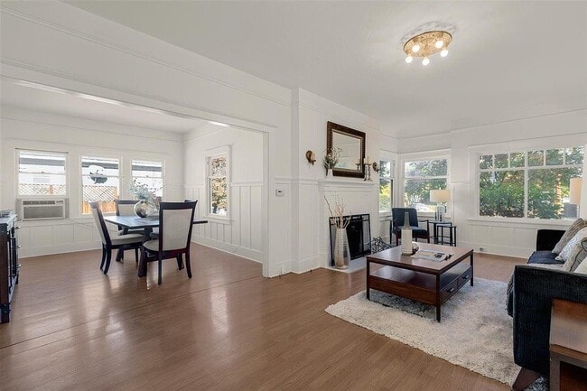 Foto del edificio - 7831 Eigleberry St