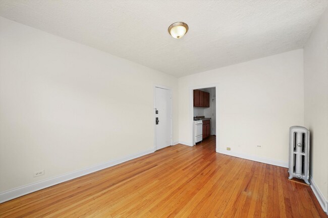 Foto del edificio - 2649 N Spaulding Ave