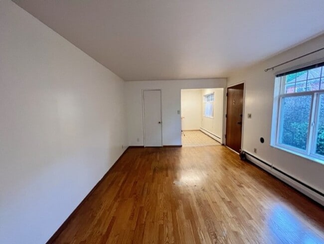 Building Photo - Sheriff Triplex