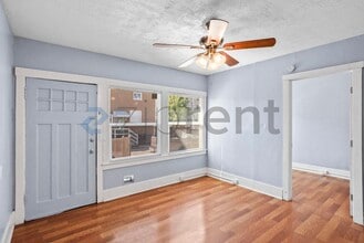 Building Photo - Unit