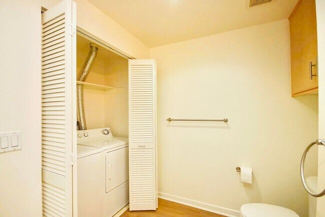Foto del edificio - Beautiful 1 bedroom 1 Bathroom, Central Pa...