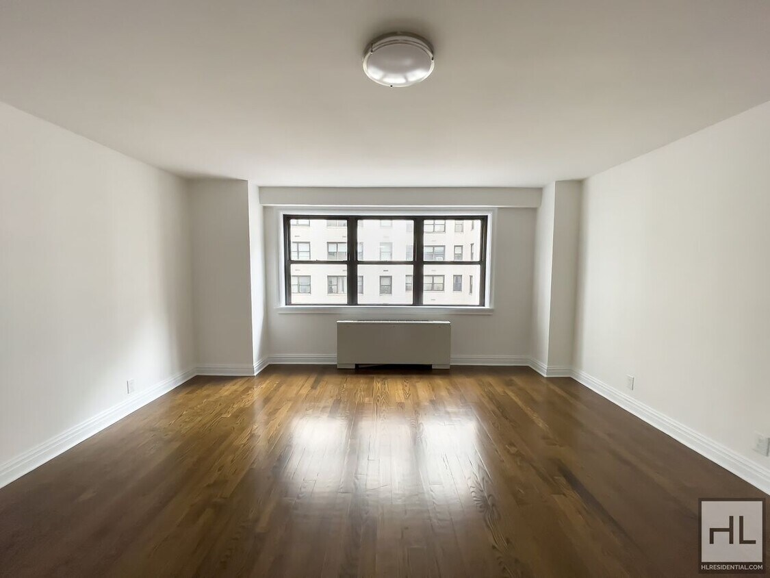 Foto principal - East 89 Street