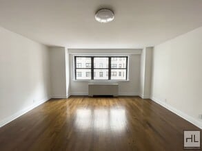 Building Photo - East 89 Street