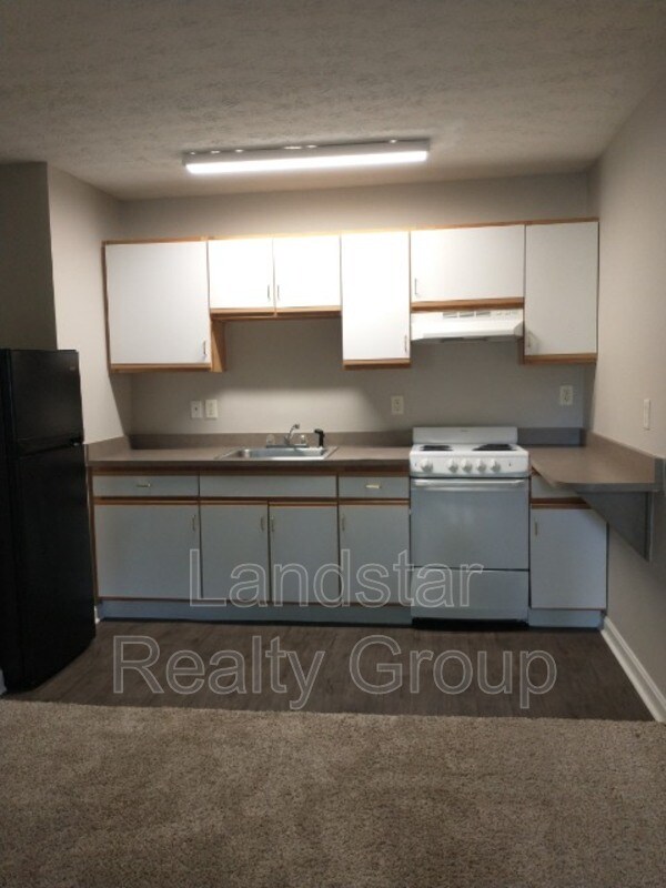 Building Photo - 4909 Villa Fair Rd