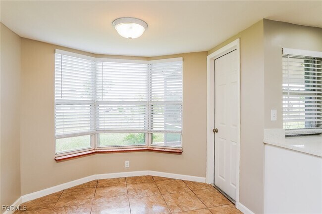 Foto del edificio - 2214 SW 2nd Ct