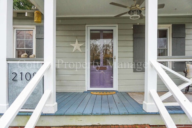 Photo - 2108 Barnett Avenue- House