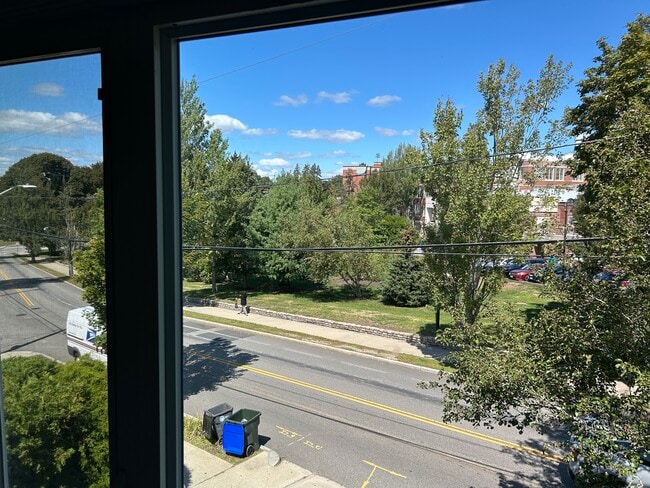 320/322 Eaton St - 320/322 Eaton St Apartment