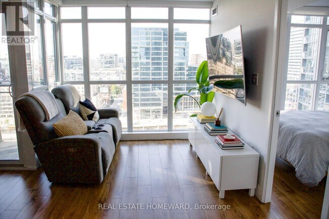 Photo du bâtiment - 151 Dan Leckie Way