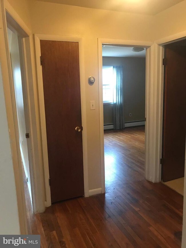 Foto del edificio - 6051 Dumfries Rd