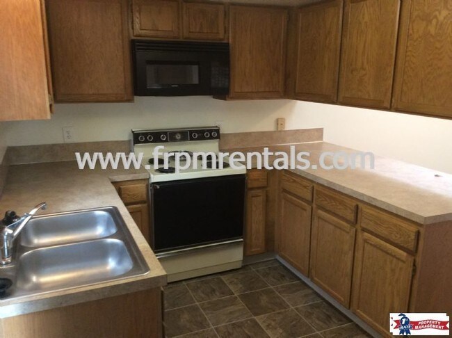 Foto del edificio - 1450 N Hartman St