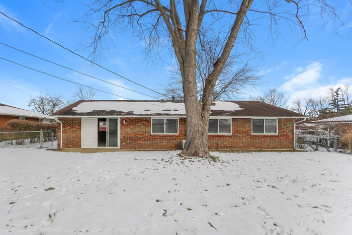Foto principal - 7027 Lemert Ln