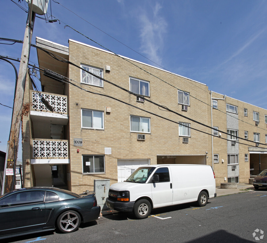 7009 Cottage Ave, North Bergen, NJ 07047 - Apartments in North Bergen ...