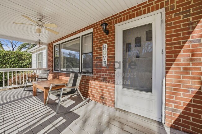 Foto del edificio - 9002 Michaux Ln