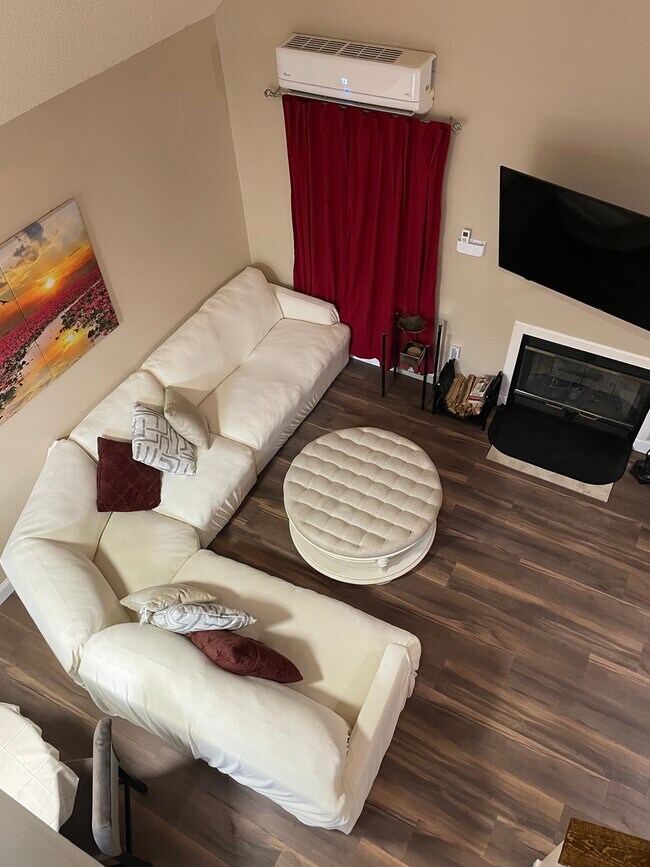 Foto del edificio - 13 Fox Rdg