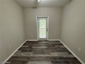 Building Photo - 11521 Villa Grand