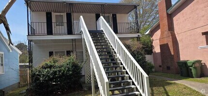 Building Photo - 405 Warley St