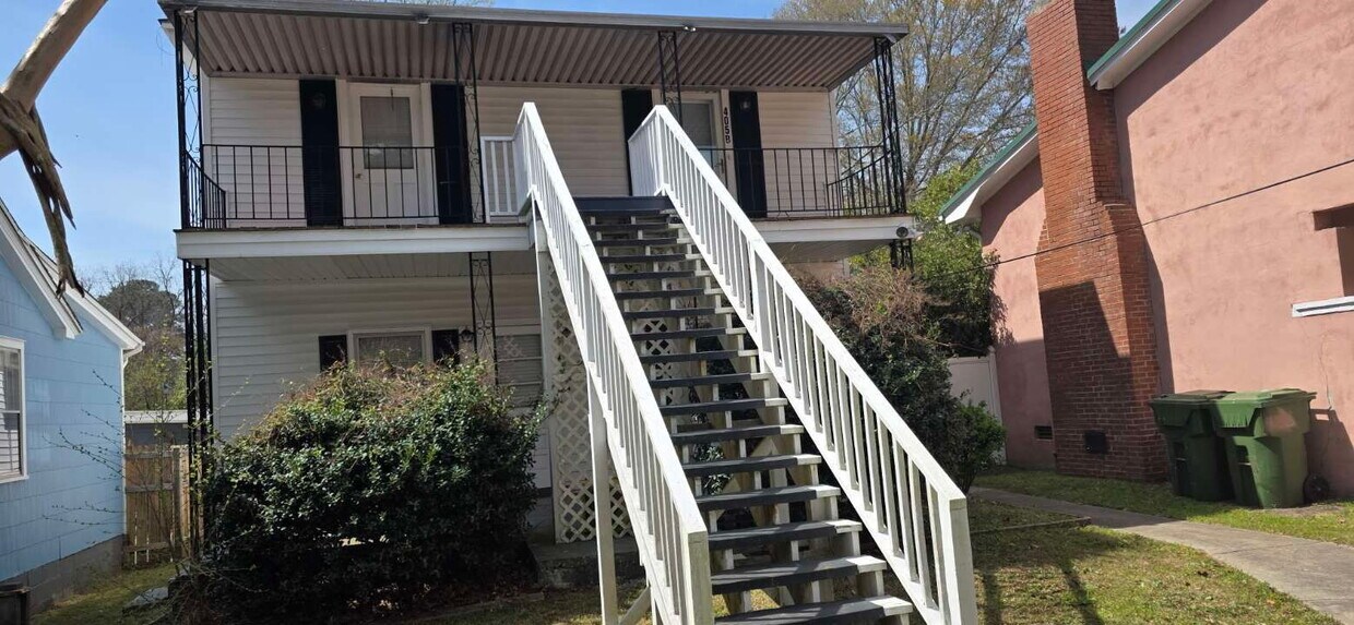Foto principal - 405 Warley St