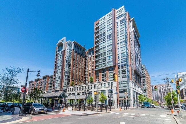 Building Photo - 402 Marin Blvd
